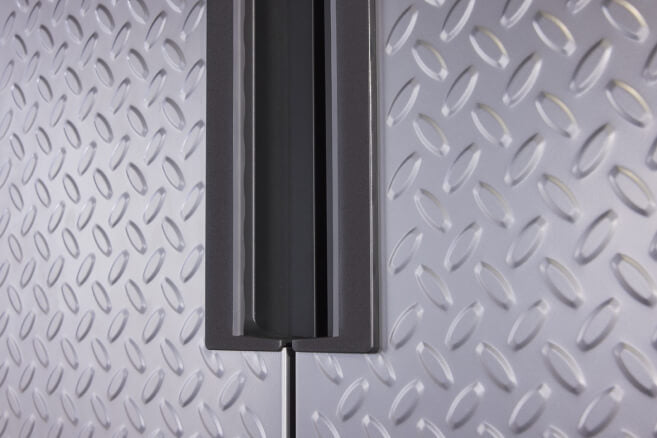 A closeup of the welded steel construction and powder coat finish on a Gladiator® cabinet.