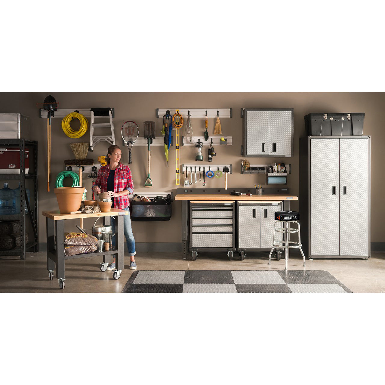 3' Wide Mobile Workstation | Gladiator